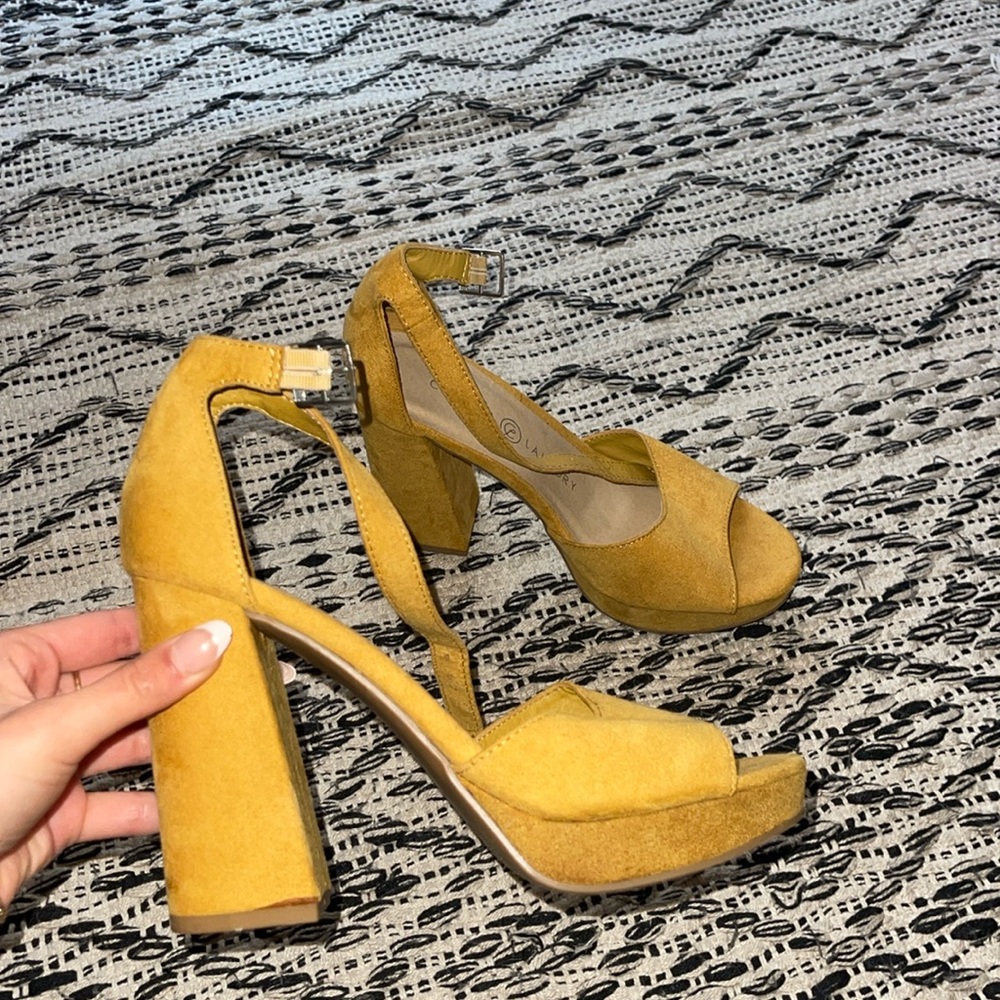 Yellow Chinese laundry heels